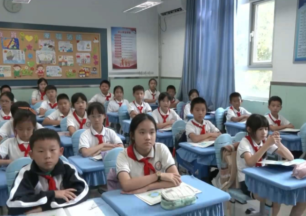 为什么同样的教育方法在学校有效在家里却失灵了不得不思考 为什么同样的教育方法在学校有效在家里却失灵了不得不思考