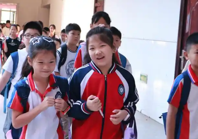 保障学生身心健康开学清晰核心健康危险及科学防备措施